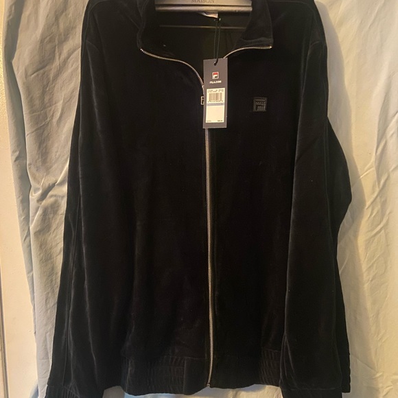 X-Large Mens Black Velour Deveralle NWT FILA Jacket - Picture 2 of 4